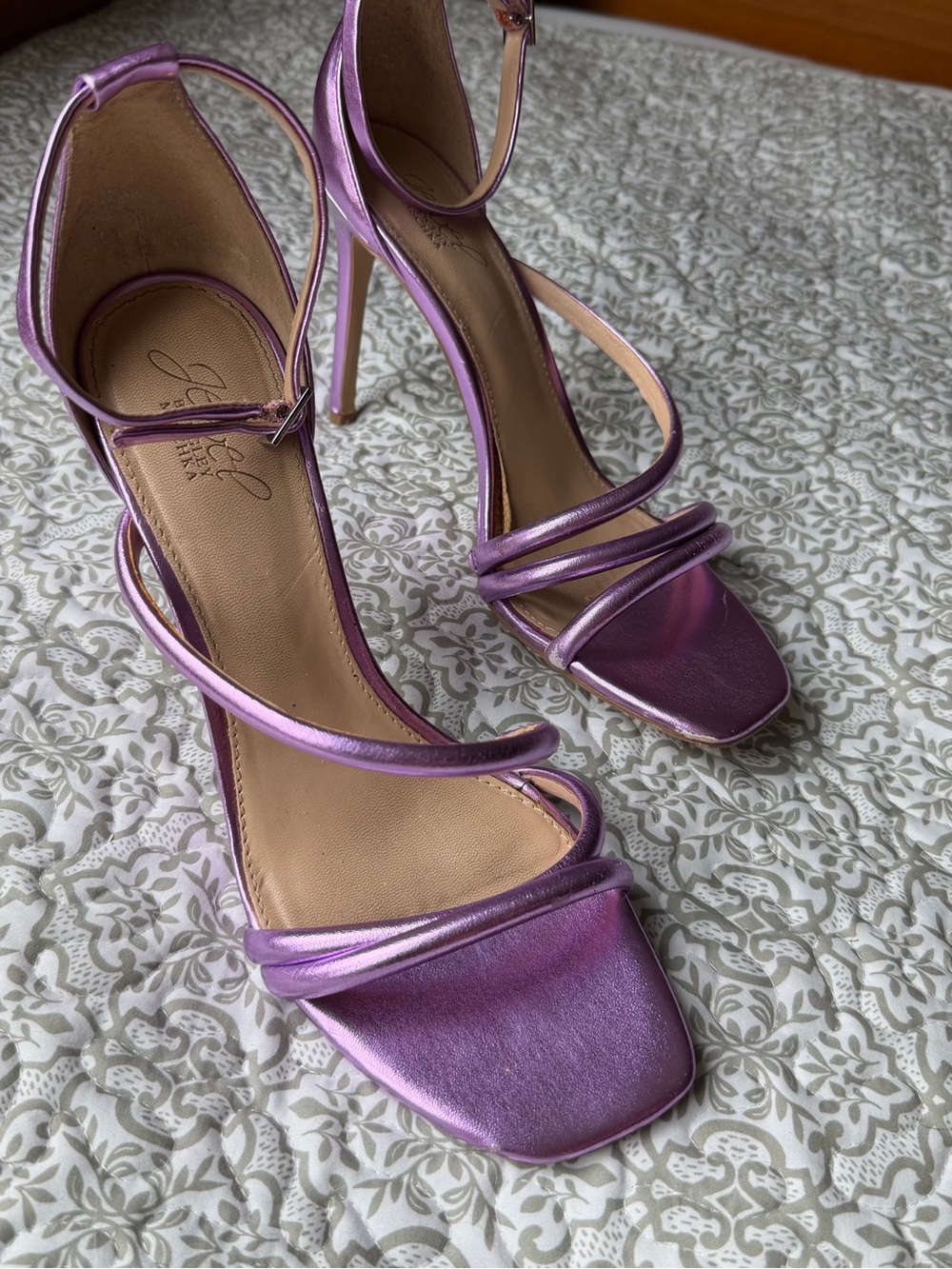 Jewel Badgley Mischka Metallic Lavender Strappy Stiletto Sandals